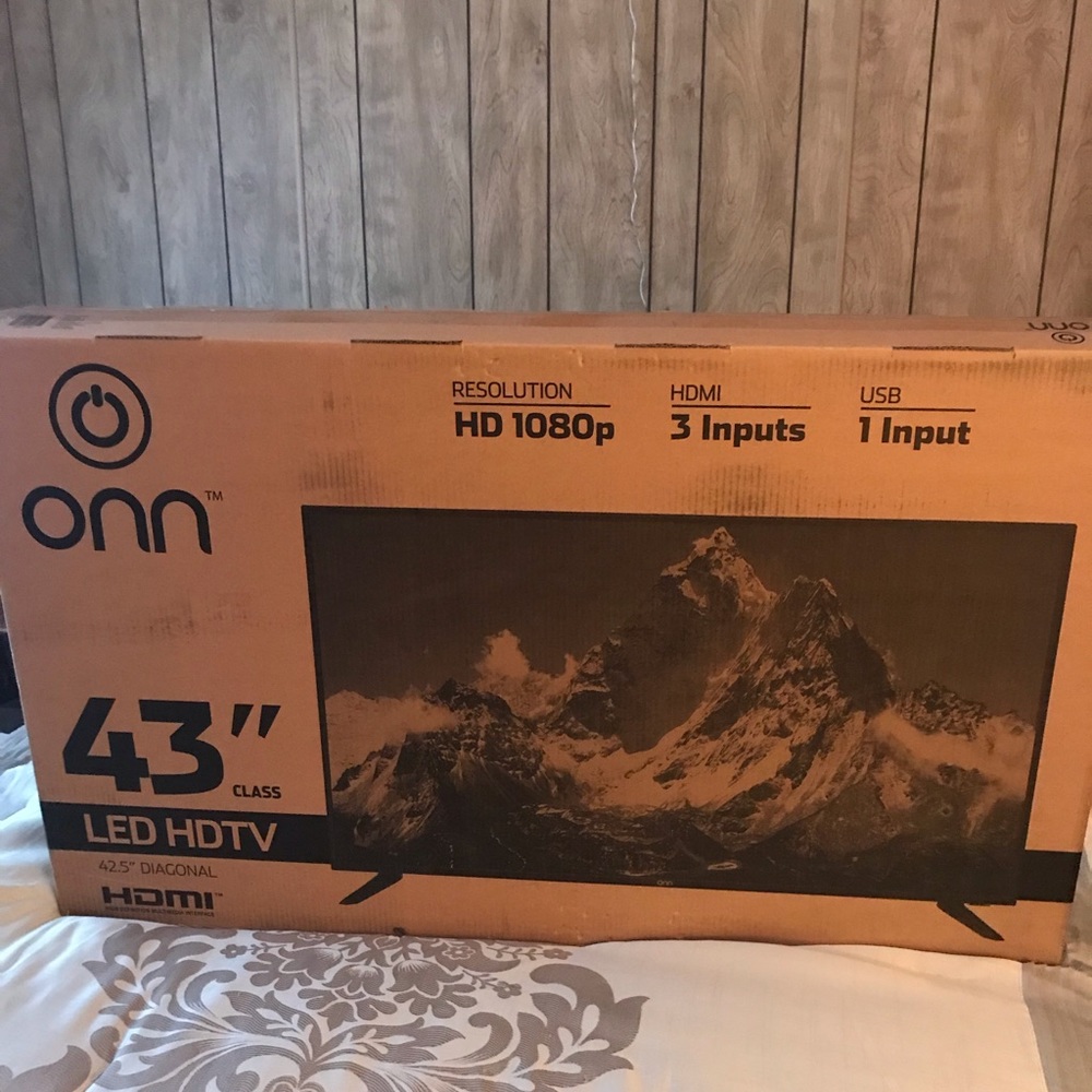 Tv - Picture 2 of 2